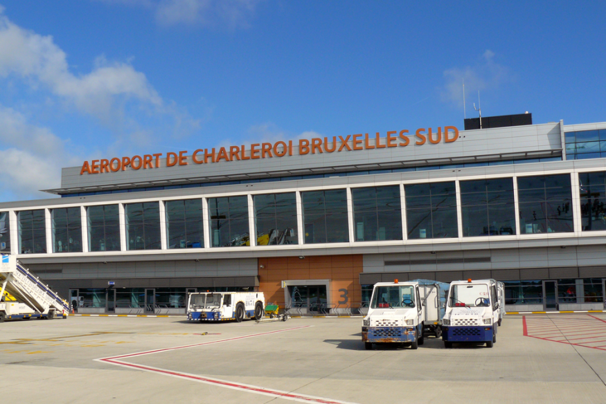 Charleroi : la grève des contrôleurs aériens pourrait perturber 832 vols.